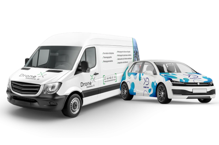 Lettrage adhésif - Covering - Semi-covering Transformez votre véhicule en outil de communication mobile ou objet unique grâce à nos solutions de décoration sur-mesure. Que ce soit pour valoriser votre entreprise ou customiser votre véhicule personnel, nous vous proposons des marquages adaptés à vos envies et à votre budget.
